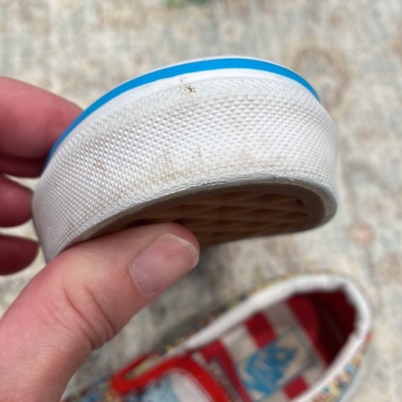 Vans Where’s Waldo shoes - Picture 15 of 16